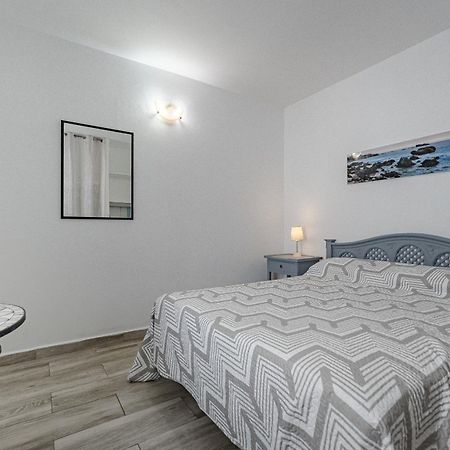 Primavera Tranquil Retreat 2-Bedroom Apartment With Balcony, Garden View & Fiber Wifi Arona  Exterior photo